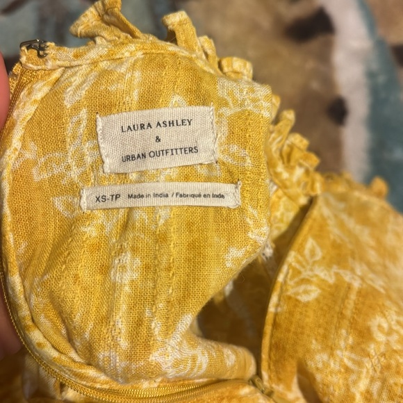 Laura Ashley X Urban Outfitters Madison Dress - Picture 7 of 7